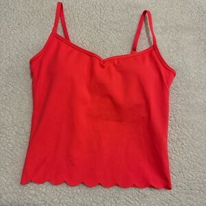 Lilly Pulitzer Luxletic Cassis Scallop Bra Tank Top | Spicy Coral | UPF 50+| Sm